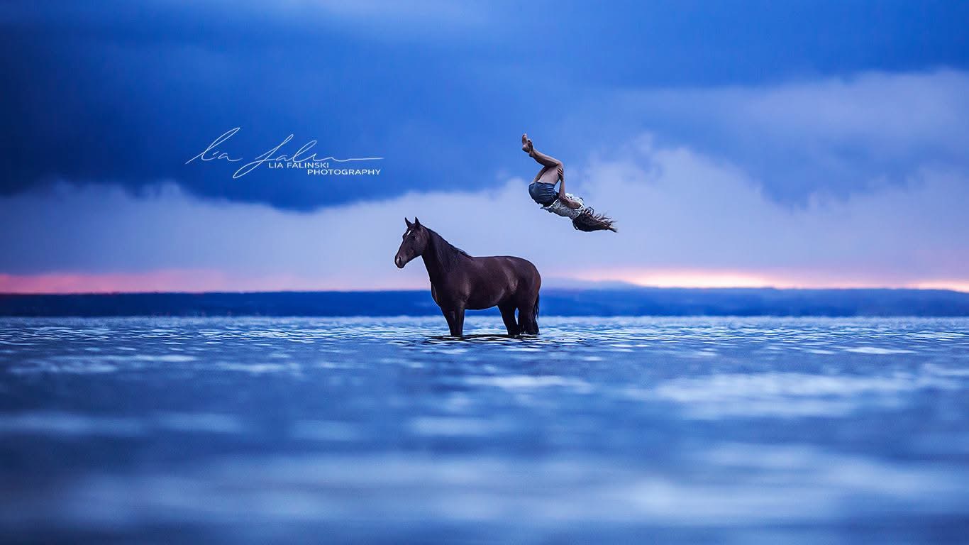 emotionale Tierfotografie; natürliche Porträtfotografie; authentische Outdoor-Shootings; kreative Fotoprojekte mit Herz; Mensch-Tier-Bindung Fotos; Fotoshooting mit Hund; Tiershooting Naturlicht; Tierfotografie draußen; Vanlife Fotografie Deutschland; Fotografie im Vanlife; Reiseprojekte Jugendhilfe; erlebnispädagogische Reisen; pädagogisches Vanlife Projekt; alternative Jugendhilfe unterwegs; Reisebegleitung für junge Menschen; soziale Arbeit on the road; systemische Projekte mit Jugendlichen; Jugendhilfe mobil; intensive Einzelbetreuung Reisen; Auszeitprojekte mit Wirkung; systemische Beratung mit Jugendlichen; Hilfe zur Erziehung systemisch; Beratung auf Augenhöhe; individuelle Fallbegleitung; lösungsorientierte Gesprächsführung; systemisches Arbeiten Jugendhilfe; Coaching mit Tieren; pädagogische Arbeit systemisch; Selbstwirksamkeit stärken; systemische Fotografiearbeit Lia Falinski, Irland, Katze, Frankreich, Reisen, Jugendliche, Maribel Todt, GNTM 2012, Tanja Riedinger, Nativehorses, Bettina Rittler